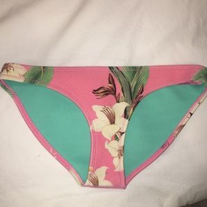 Triangl bikini bottoms